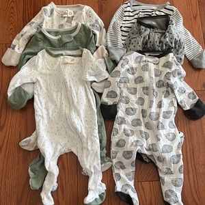 Set of six unisex onesies
